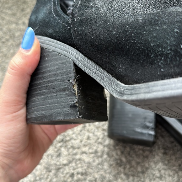 Steve Madden Black Sharini Cut Out Booties - Picture 6 of 7